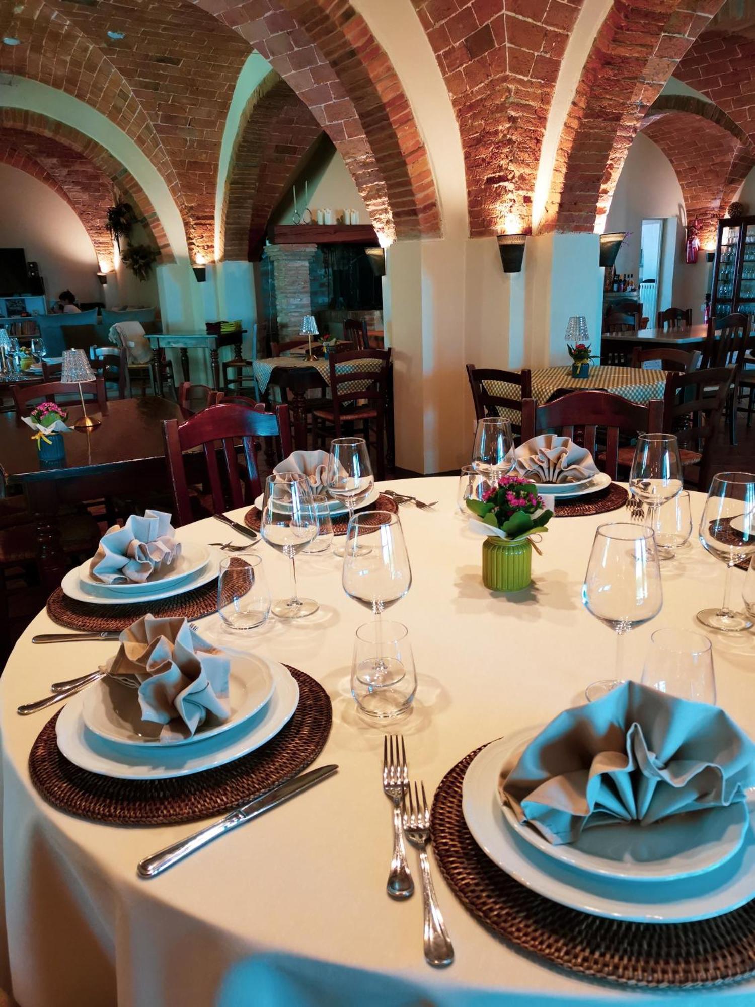 San Romano  Agriturismo Cascina Cipressa מראה חיצוני תמונה