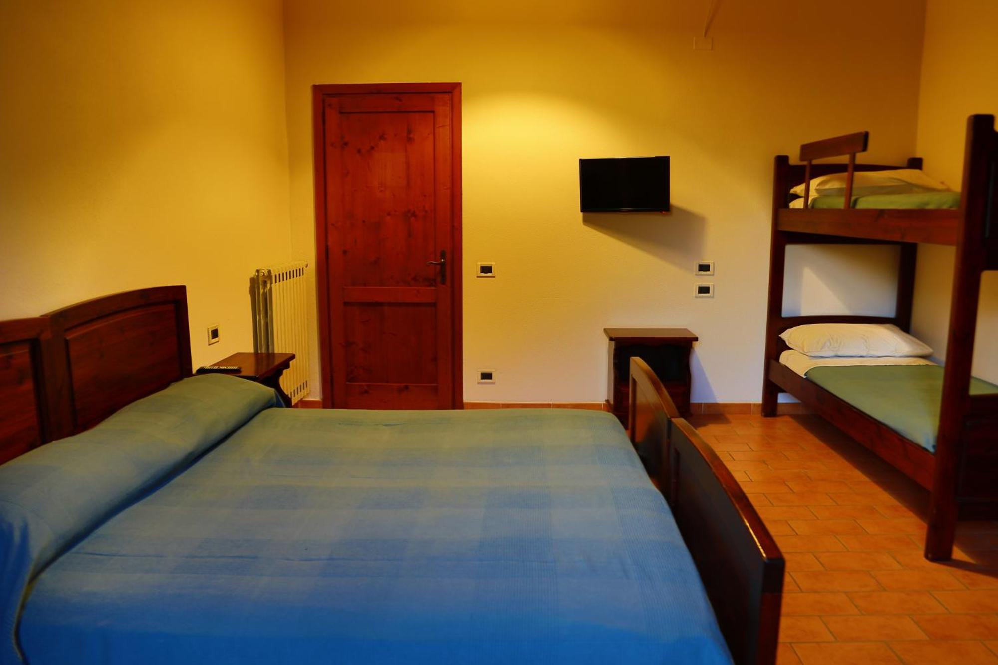 San Romano  Agriturismo Cascina Cipressa מראה חיצוני תמונה
